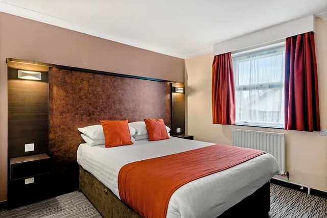 Family, Double Bed, Dragonfly Hotel Bury St Edmunds 4/8