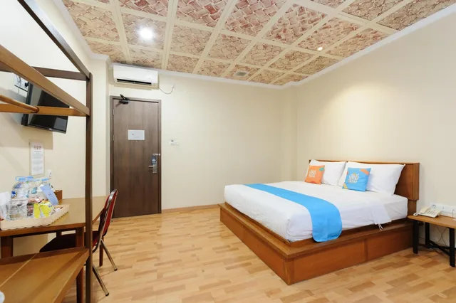 جناح بسرير كوين، RedDoorz Plus near Soekarno Hatta Airport 2 1/10