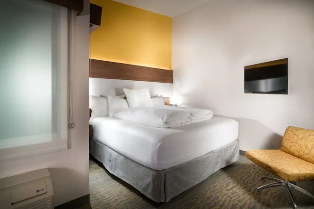 غرفة بسرير كينج لذوي الإعاقة، Hotel Z - Gaslamp San Diego 1/6