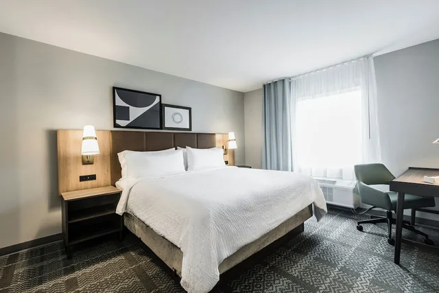 غرفة قياسية بسرير فردي بمطبخ، Staybridge Suites Dawson Creek by IHG 3/4