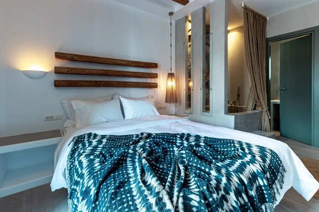 Spa, Junior Suite, Queen Bed, Street View، Bohemian Luxury Boutique Hotel - Adults Only 5/10