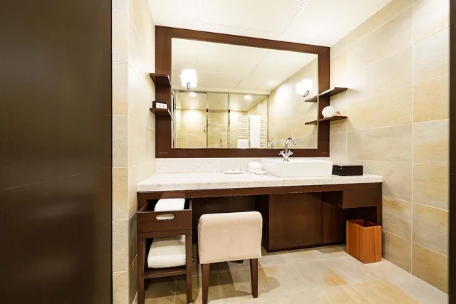 غرفة بسريرين منفصلين بإطلالة على الجبل، Hyatt Regency Hakone Resort and Spa 6/6