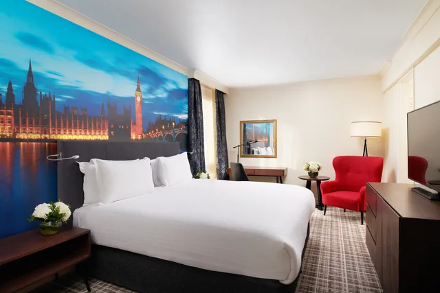 غرفة كلوب، Millennium Hotel and Conference Centre Gloucester London 2/6