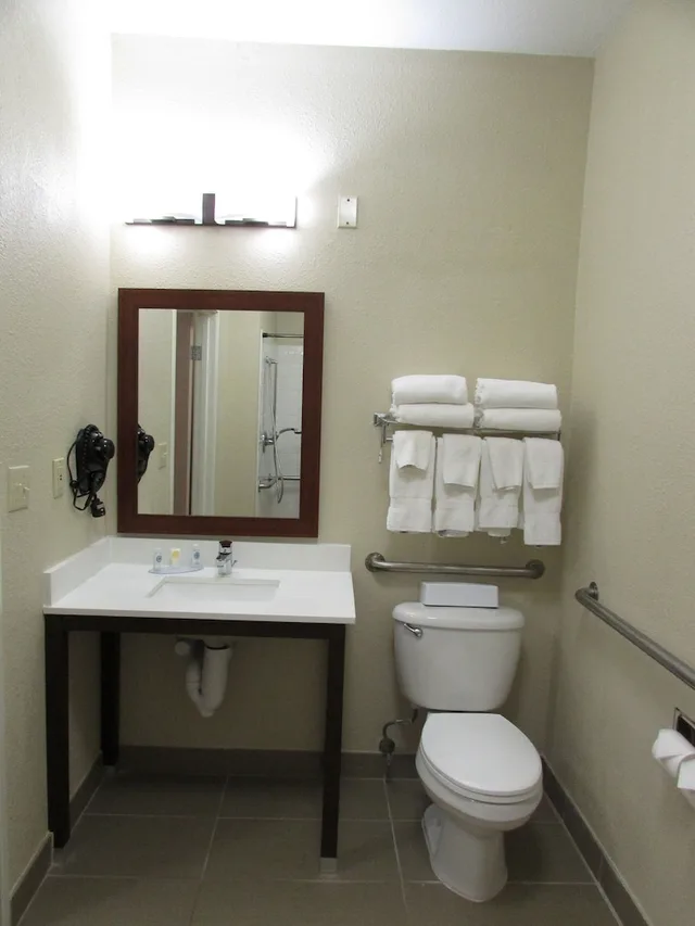 غرفة بسريرين كوين لذوي الإعاقة، Comfort Inn Wichita Falls Near University 2/3