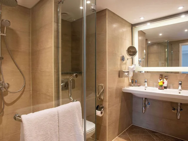 Superior, Twin Beds, Novotel Cairo Airport 9/10