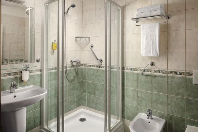 غرفة قياسية بسرير مزدوج أو سريرين منفصلين، Alqush Downtown Hotel 7/7