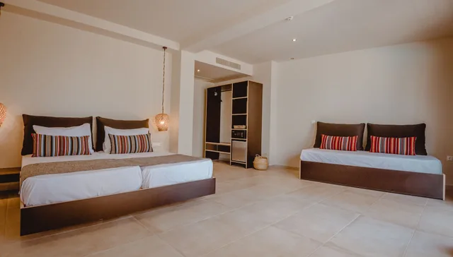 Room, Queen Bed, Sofa, Large, Cooks Club Hersonissos - Adults Only 8/10