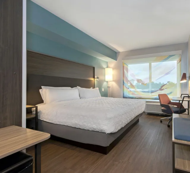 غرفة بسرير كينج، Tru by Hilton Wilmington Wrightsville Beach 1/5