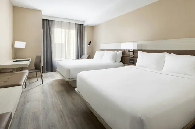غرفة، AC Hotel St. Petersburg 2/3