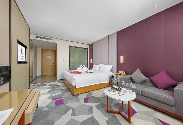 غرفة ديلوكس بسرير كينج، Lavande Hotel Baiyun International Airport Branch 2/5