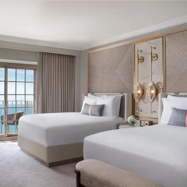 Room, King Bed, Queen Bed, Ocean Front, Large، Ritz Carlton Naples 1/3