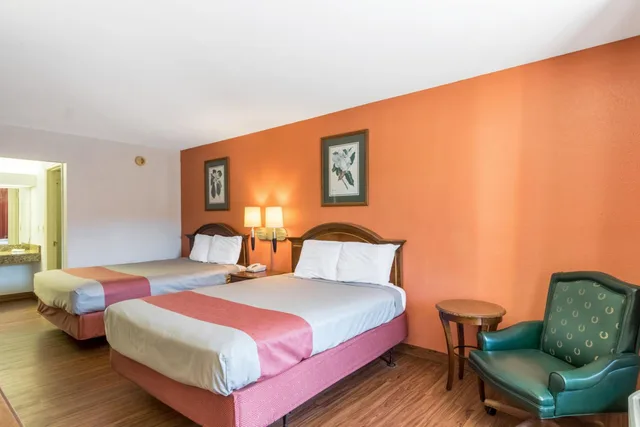 غرفة بسريرين كوين، Motel6 Pooler, GA - Savannah Airport 4/10