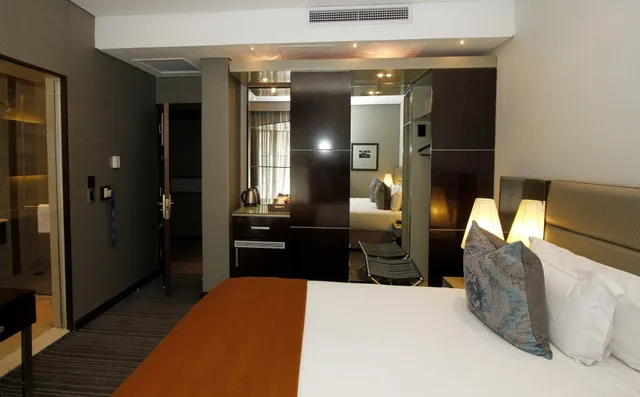 غرفة ديلوكس بشرفة في طابق مرتفع، Coastlands Musgrave Hotel 5/10