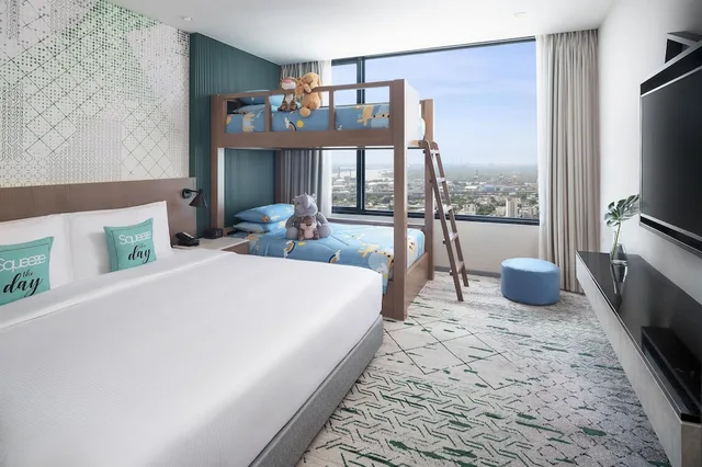 Skyline, Family, King Bed, Bunk Bed، Avani Sukhumvit Bangkok 1/8