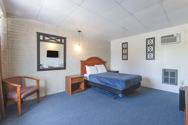 غرفة بسرير مزدوج للمدخنين، Sonrise Inn Lincoln Hwy By OYO 1/4