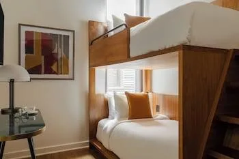 غرفة بسرير مزدوج، Found Hotel Chicago River North 1/1