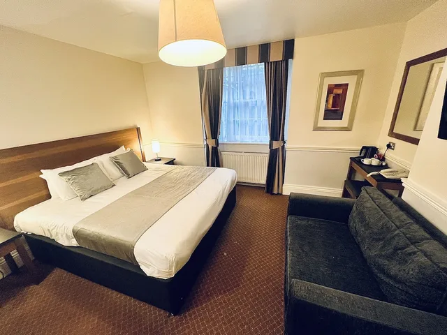 غرفة قياسية ثلاثية بسرير مزدوج مع أريكة، Hotel Cavendish 2/8