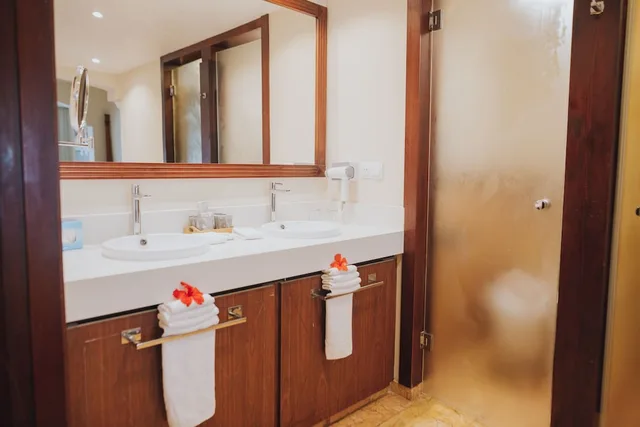 Junior Suite, 2 Double Beds, Ocean View, Indoor Jetted Tub، Majestic Colonial Punta Cana - All Inclusive 3/4