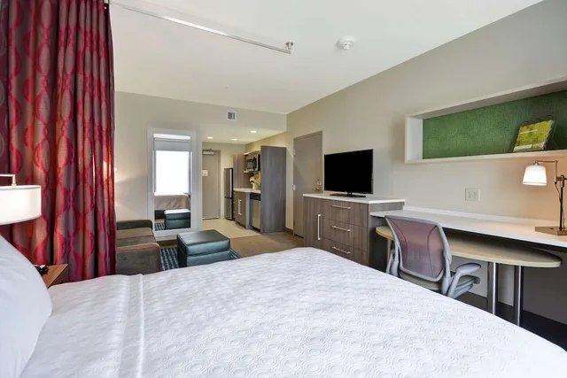 استوديو بسرير كوين مع أريكة، Home2 Suites By Hilton Plymouth Minneapolis 2/4