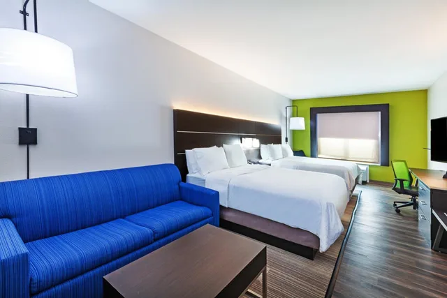 جناح بسريرين كوين مع أريكة، Holiday Inn Express Suites Port Lavaca 1/2