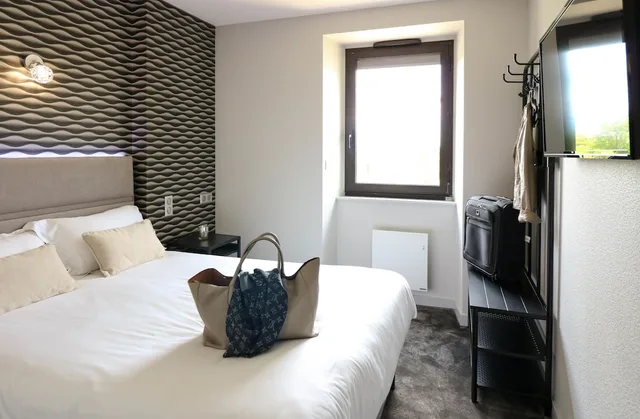 غرفة مريحة بسرير مزدوج، Hotel L Ortega - Rennes St Jacques Aeroport 1/4