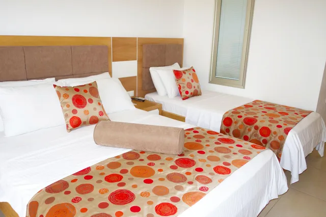 جناح عائلي، Zest Exclusive Hotel 1/2