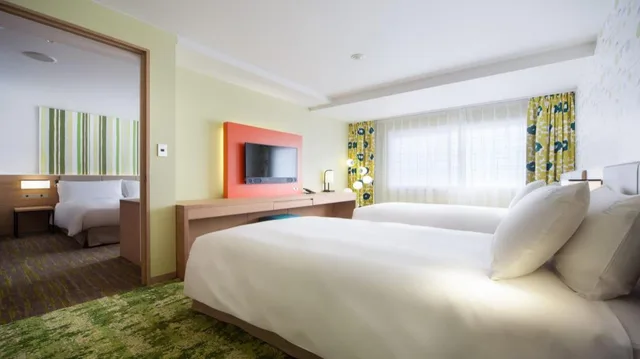 غرفة بريميوم بسرير كينج وسريرين منفصلين، ANA Holiday Inn Resort Shinano-omachi Kuroyon 4/5