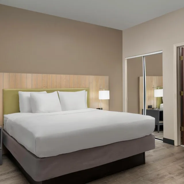 جناح سوبيريور بسرير كينج، Country Inn & Suites By Radisson Gainesville FL 1/1