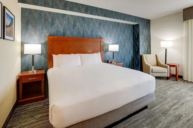 غرفة بسرير كينج لذوي الإعاقة، Drury Inn Suites Denver Westminster 4/10