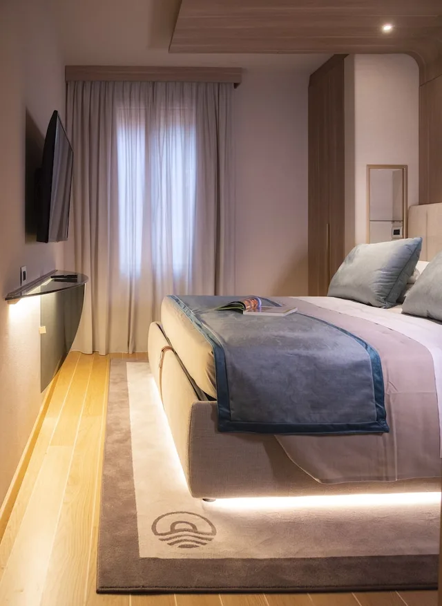 2 Bedrooms, Apartment, King Bed, Sofa, Miramare Suites 1/2