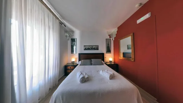 Room, Double Bed, Utopia 3/10