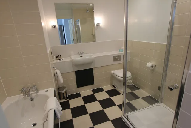 جناح جونيور بسرير كينج بغرفة نوم واحدة، Yarrow Hotel 3/3