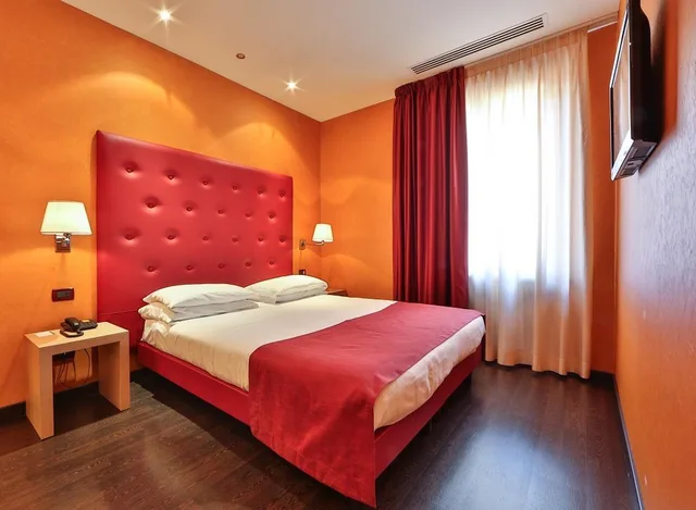 غرفة بسرير كوين، Best Western Hotel Piemontese 1/4