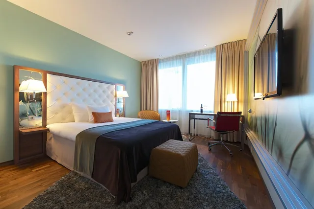 غرفة قياسية بسرير كوين، Clarion Hotel Arlanda Airport 2/6