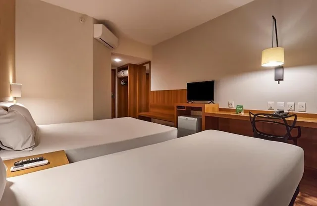 غرفة قياسية بسريرين منفصلين، HOTEL NACIONAL INN BAURU 2/5