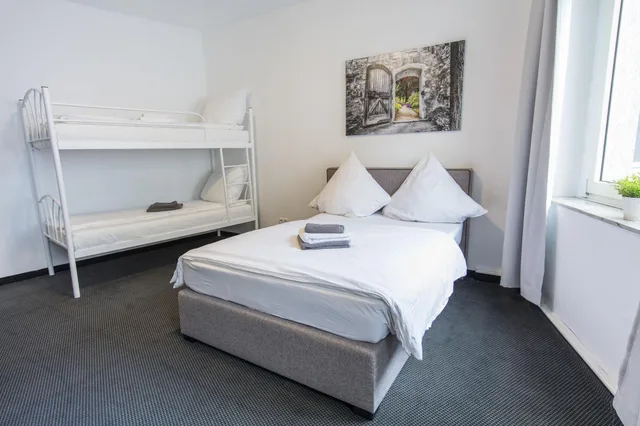 غرفة كلاسيكية رباعية بغرفة نوم واحدة، Berolina Haus GmbH 1/7