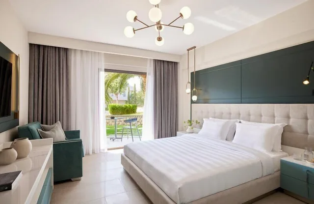 Room, King Bed, Garden View, Sofa, Pomegranate Wellness Spa Hotel 3/7