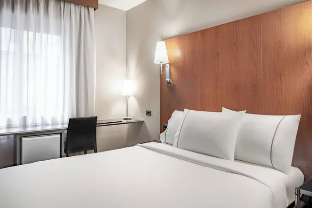 غرفة قياسية بسرير كوين، Ac Hotel Ponferrada 1/4