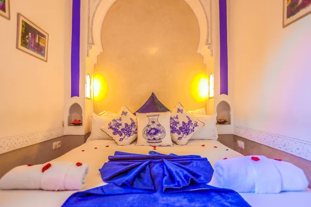 غرفة ديلوكس بسرير كوين بإطلالة على الفناء، Riad Melhoun Spa 3/10