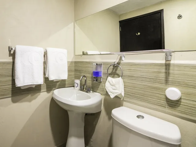 غرفة قياسية ثلاثية، Hotel Boutique Las Campanas 3/4