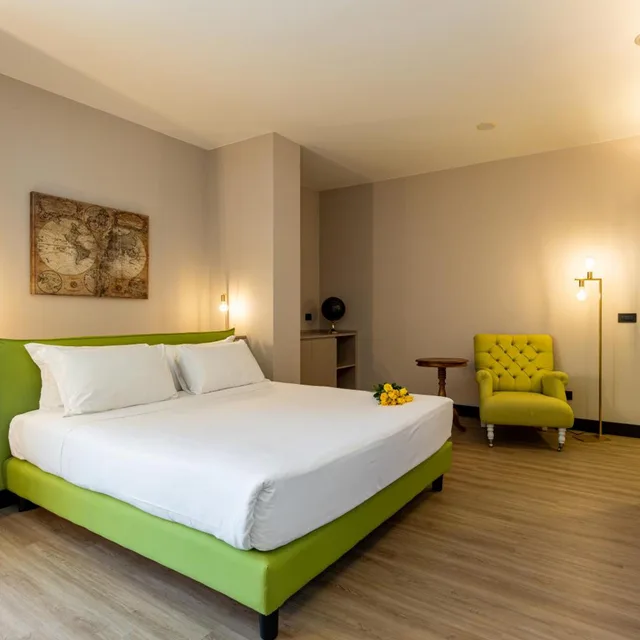 جناح، H2C HOTEL MILANOFIORI 4/10