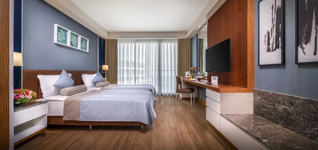 Economy Room with French Balcony، Baia Hotel Lara 1/5