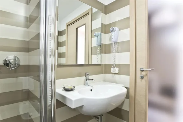 Classic, Double Bed, Lake View, Balcony, Belvedere 6/6
