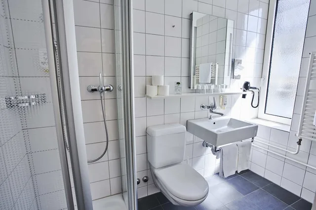 Standard, Quadruple, Twin Beds, Sofa, Bristol Hotel Zurich 5/5