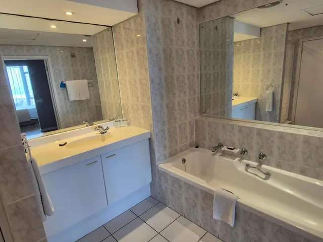 studio, Dolphin Beach Hotel 8/10