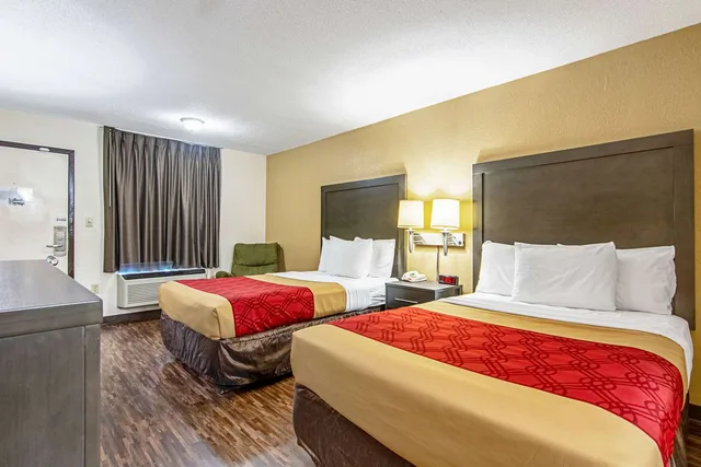 غرفة بسريرين مزدوجين، Econo Lodge Inn And Suites Matthews Charlotte 1/7