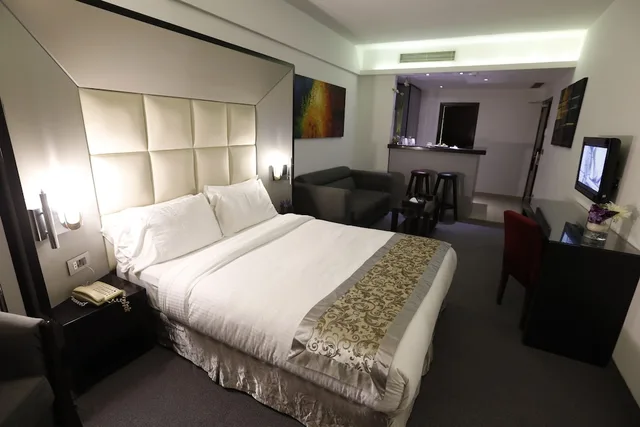 جناح جونيور بسرير كينج، Wh Hotel 1/6