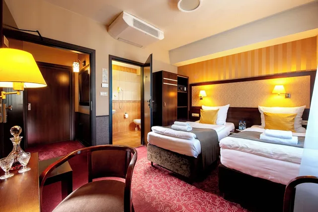 غرفة قياسية بسرير مزدوج، Hotel Wielopole 6/10