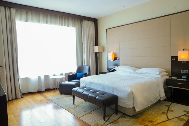 غرفة ديلوكس بسرير كينج، KOCHI MARRIOTT HOTEL 1/10