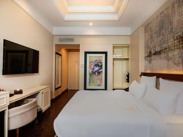 غرفة ديلوكس بسرير مزدوج مع أريكة، Mercure Istanbul Sirkeci 6/10